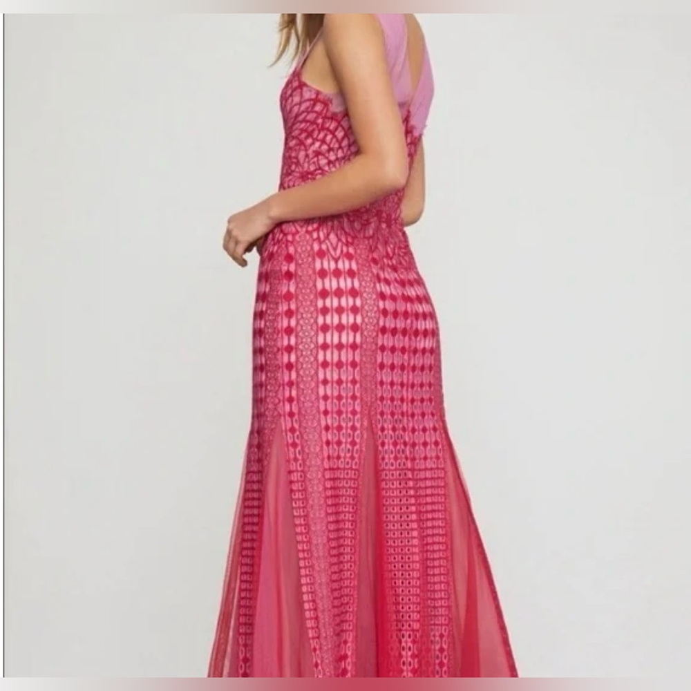 BCBG Maxazria Elinor Sleeveless Lace Gown Pink Rasberry Size 8 - Picture 3 of 17